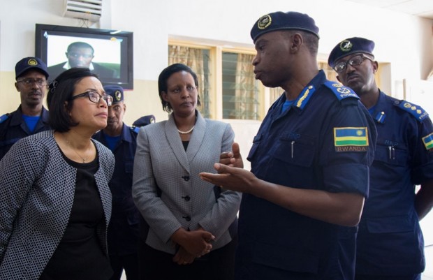 Sri Mulyani Indrawati With Daniel Nyamwasa