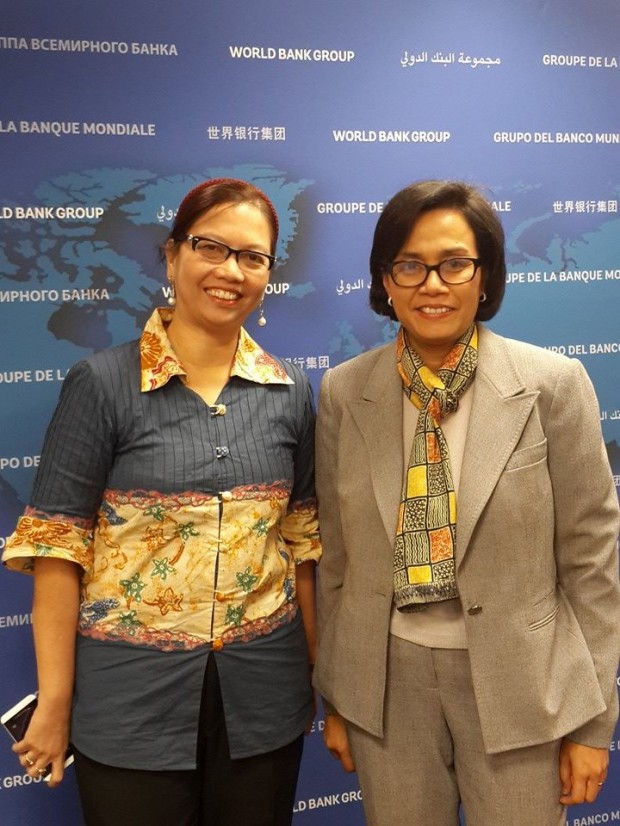 Sri Mulyani Indrawati and Uni Lubis