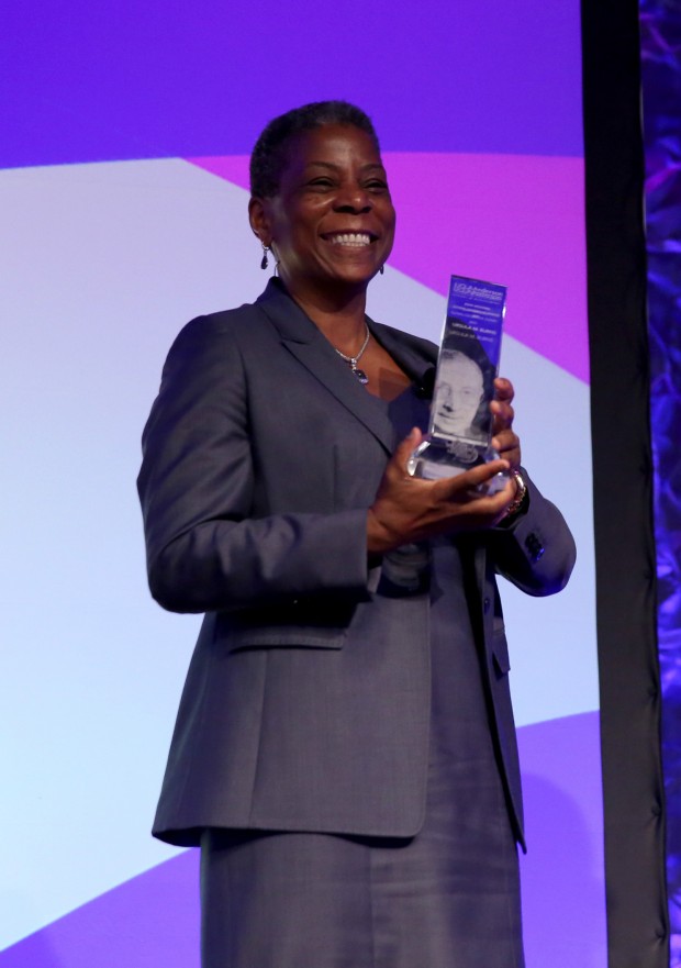 Xerox CEO Ursula Burns accepts John Wooden Global Leadership Award