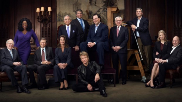 Warren Buffet with Other Successful Personilities for Titans of Philanthropy photo shoot