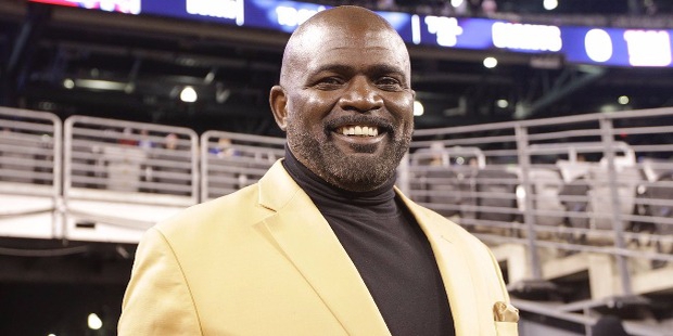 Lawrence Taylor Story - Bio, Facts, Networth, Home, Family, Auto | Famous  Football Players | SuccessStory